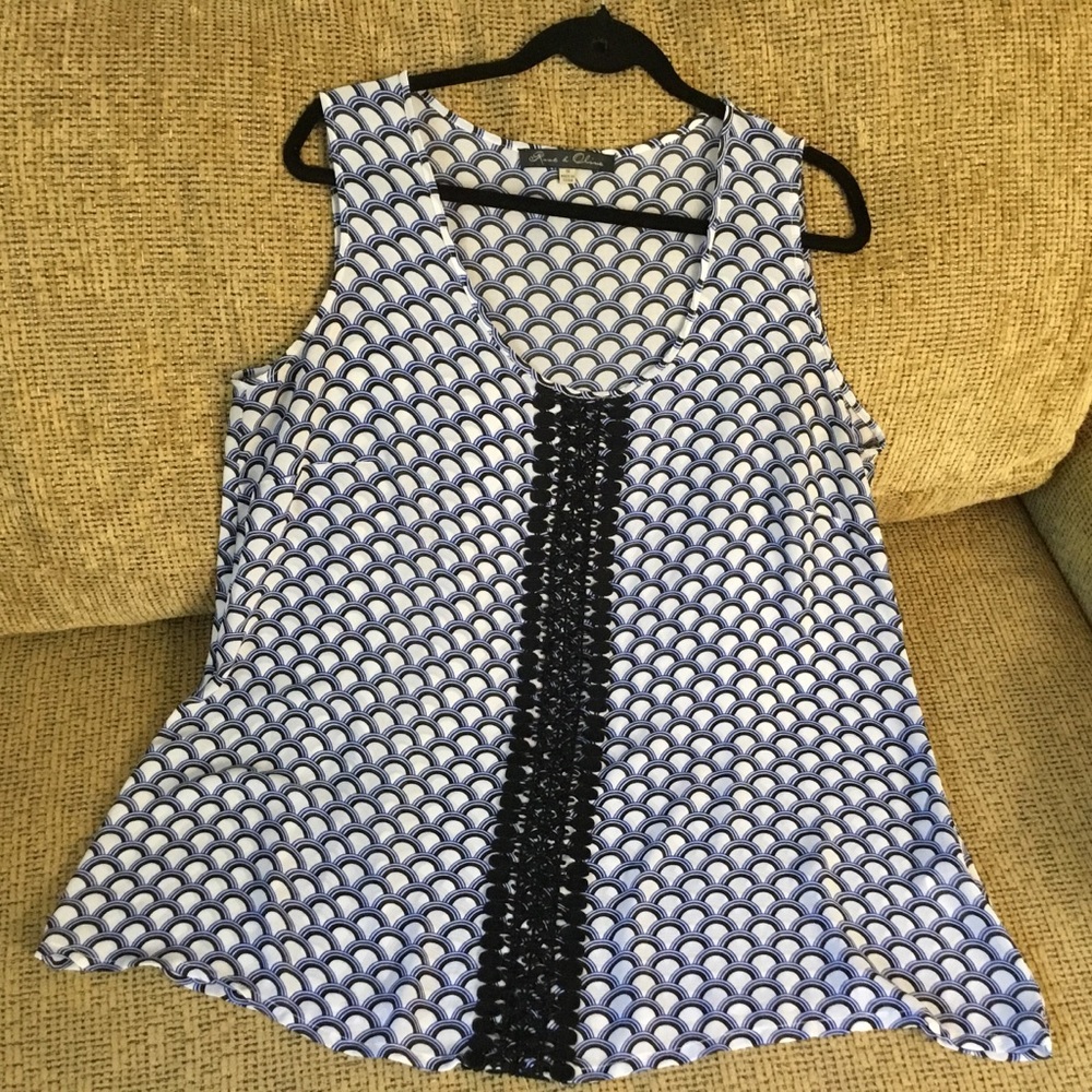 ROSE & OLIVE Sleeveless Blouse Tank Top